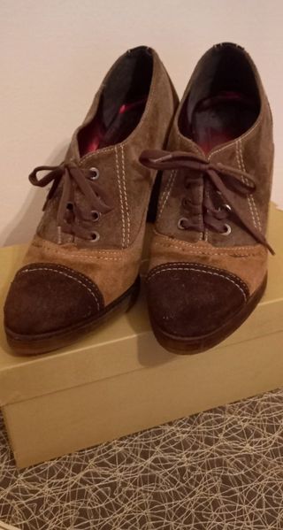 Scarpe con tacco marroni