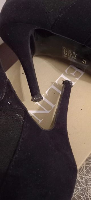 Tronchetto con tacco nero fibbia