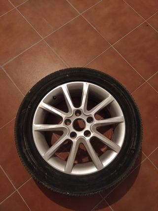 Llantas originales
seat 16"