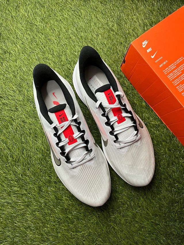 Nike Air Winflo 9 / Blanco - Rojo