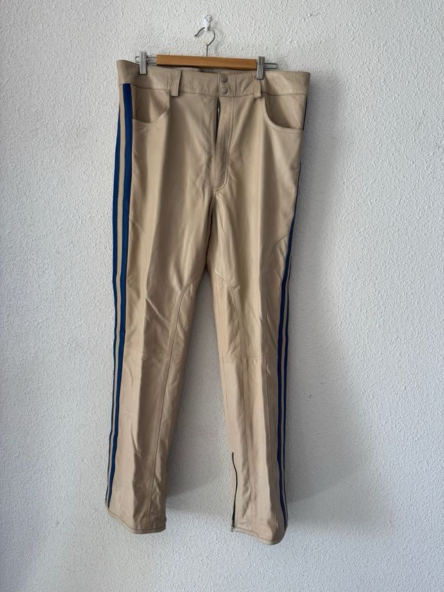 Uniforme Policía Cuero Beige y Azul