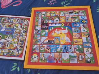 Dos tableros de juegos de mesa