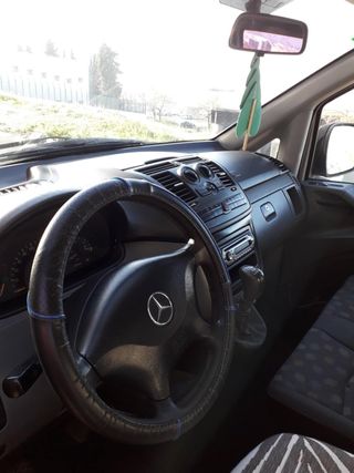 Mercedes-Benz Viano 2004