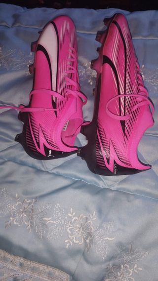 Botas de fútbol rosas talla 44,5