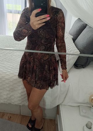 Vestido estampado mangas transparentes