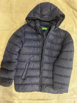 Plumas Benetton niño azul marino. Talla 160 cm