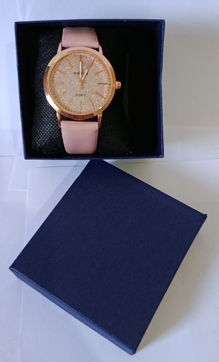 Reloj Quartz Rosa con Esfera Brillante