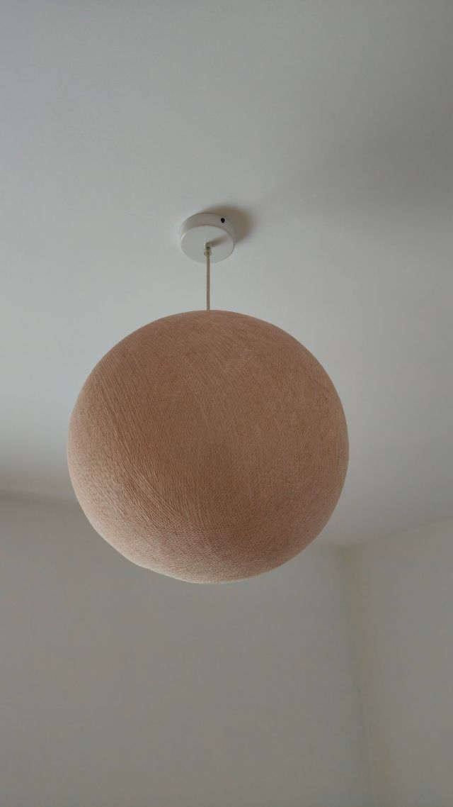 Lámpara de techo beige tela