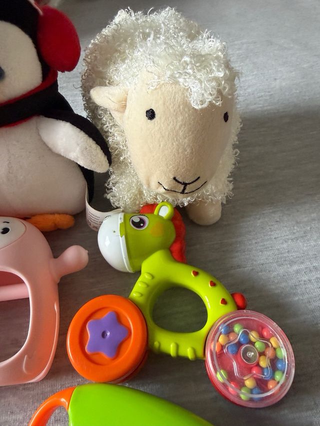 Lote 8 Juguetes Bebé Peluche Sonajero