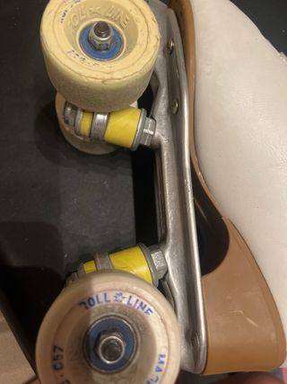 Patines de 4 ruedas blancos
