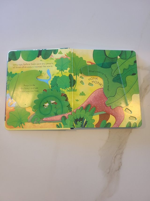 Peep Inside Dinosaurs - Usborne