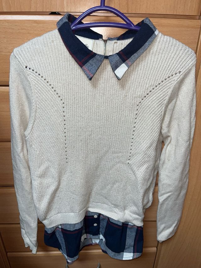 Jersey beige con cuello de cuadros