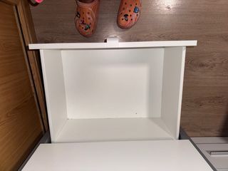 Cassettiera Visthus Ikea bianca.