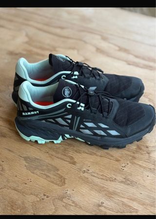 Zapatilla de montaña Mammut