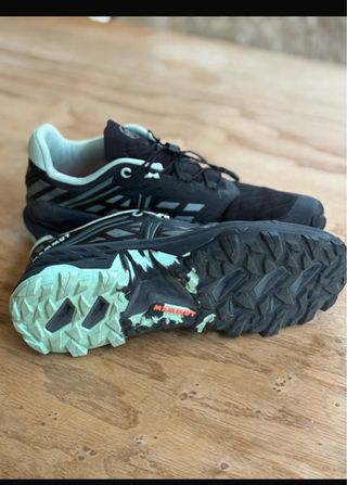 Zapatilla de montaña Mammut