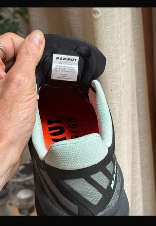 Zapatilla de montaña Mammut