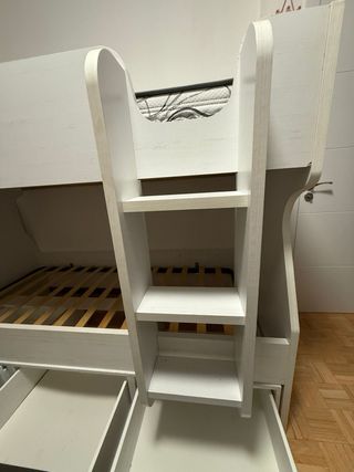 Litera madera y plástico