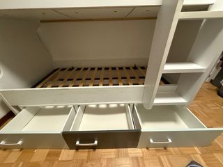 Litera madera y plástico