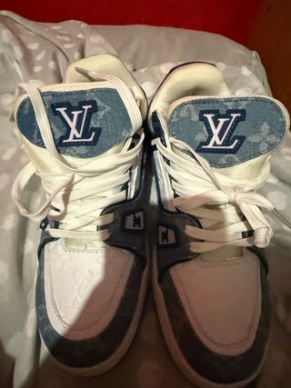 Zapatos Louis Vuitton Azules y Blancos