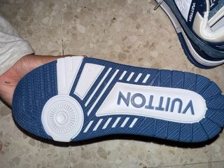 Zapatos Louis Vuitton Azules y Blancos