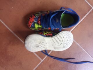 Zapatillas y botas de fútbol y futbol sala