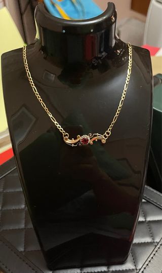 Gargantilla Oro 18k con Piedra Roja