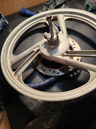Rueda delantera moto con disco Honda scoopy SH 100