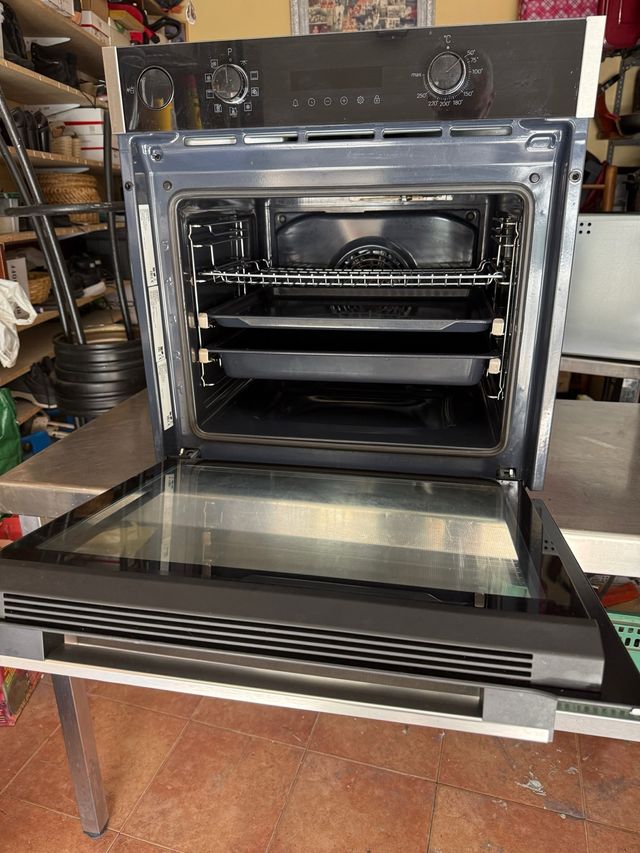 Horno Grundig convección de inyección vapor