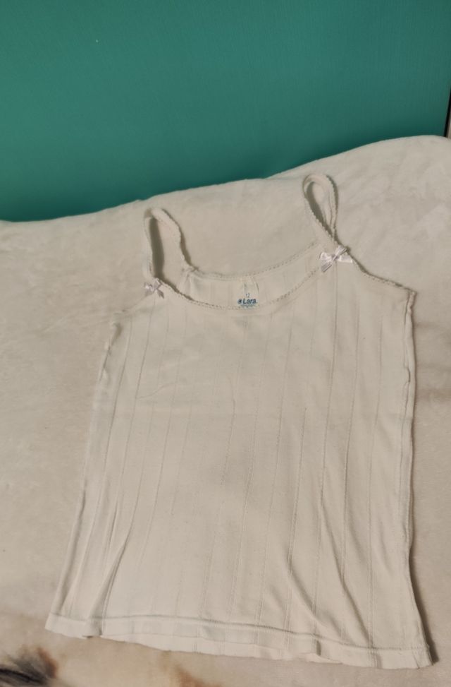 Camiseta interior blanca niña talla 12