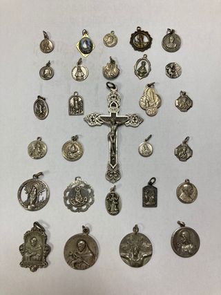 Lote de medallas religiosas de plata