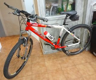 Bicicleta BH CORONA Roja y Blanca