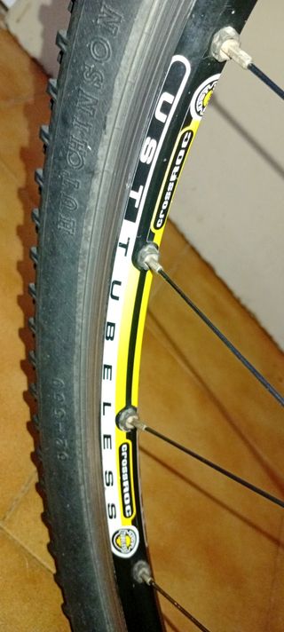 Bicicleta BH CORONA Roja y Blanca