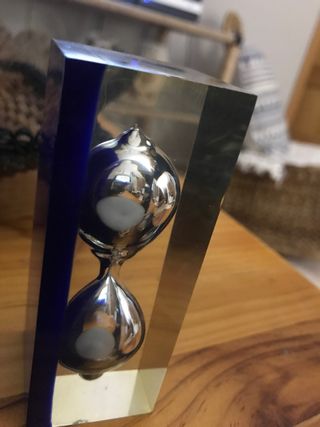 Reloj de arena por oclusión