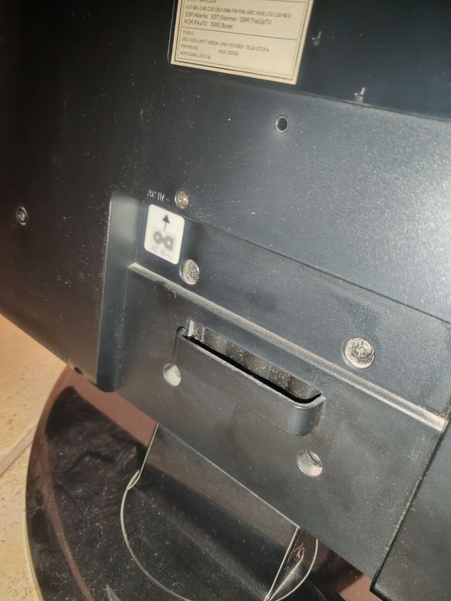 TV Philips Full HD 42 pollici 42PFL5604H