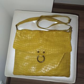 Bolso de Piel Mostaza