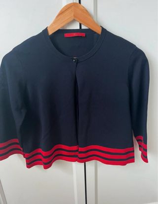 Chaqueta Carolina Herrera azul y Roja