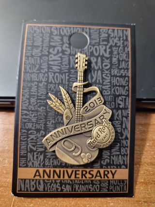 Pins Hard Rock Cafe 2013 Anniversary