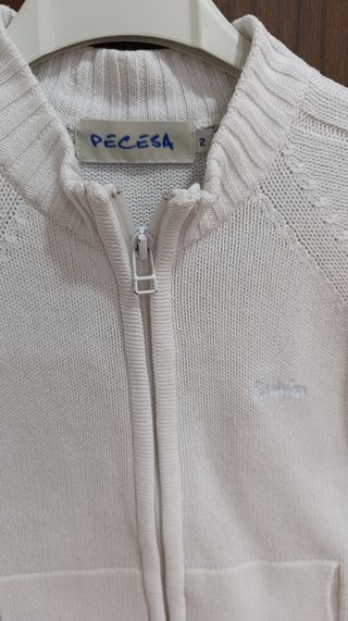 Rebeca niño Pecesa blanca