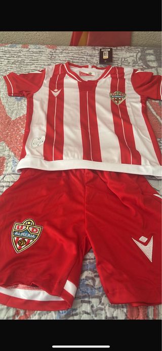 Equipación UDA Talla 2/3 años