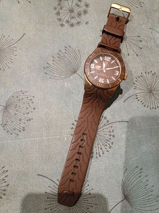 Reloj Nixon Marrón Correa Caucho