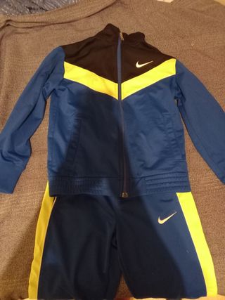Conjunto Deportivo Nike Azul y Amarillo