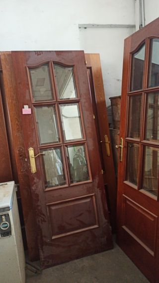 Se venden 6 Puertas de madera 250€