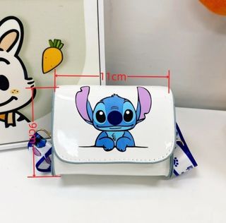 Cartera monedero de piel de Stitch de Disney.