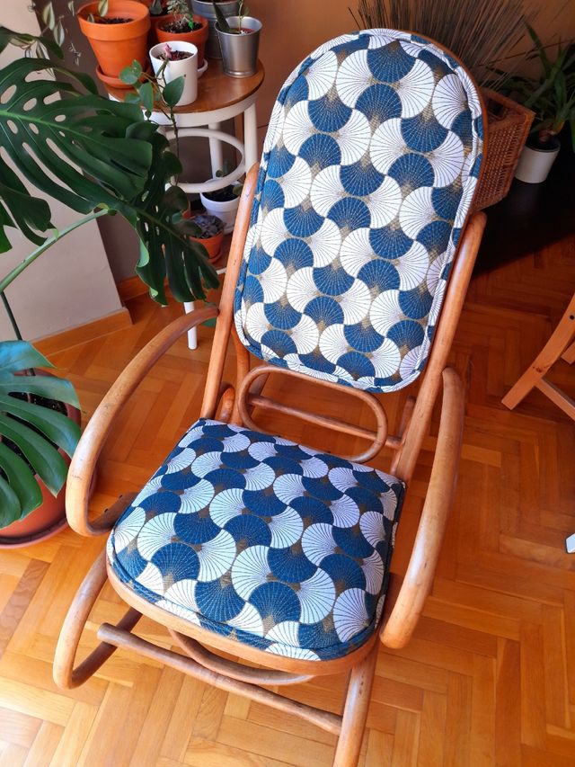 Mecedora estilo Thonet restaurada