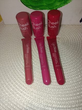 Deliplus Cheek Blush y Gloss Labial