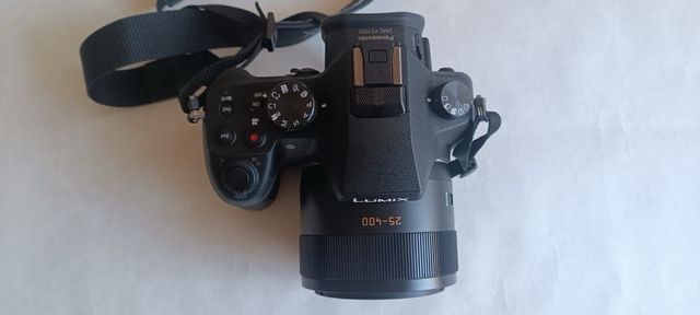 Panasonic DMC-FZ1000 LUMIX come nuova