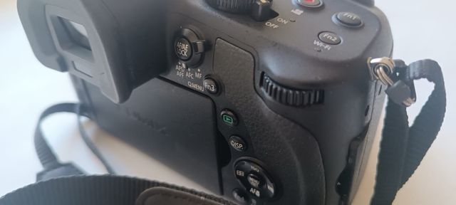 Panasonic DMC-FZ1000 LUMIX come nuova