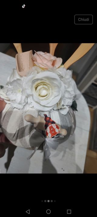 Decorazione a tema fungo con nastro