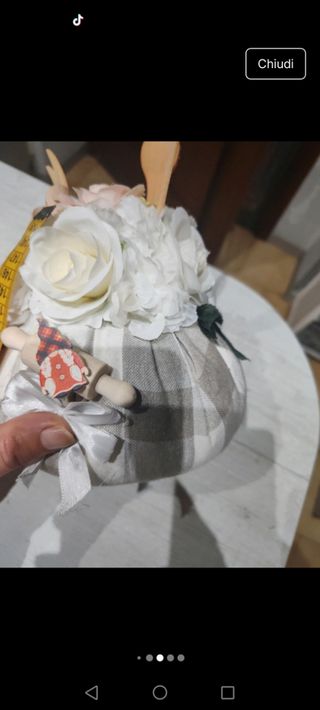 Decorazione a tema fungo con nastro