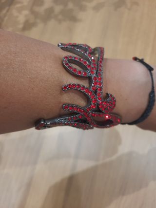 Pulsera Guess Roja y Plateada